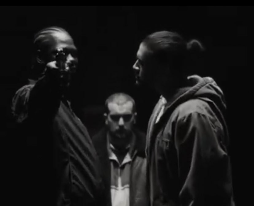 bldcandice's tweet photo. Amine et nekfeu dans le clip de doums c’est masterclass https://t.co/M4bihIuuJx