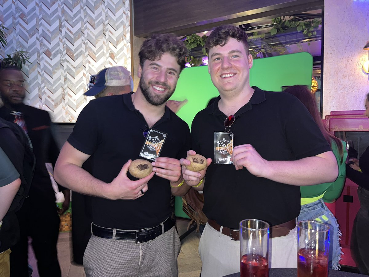 thebookmaker_'s tweet photo. Thank you @TheVOXverse &amp; @GoGalaGames for this awesome night!

Found my soulmate 🙌🏻 #voxsoulmate #findyoursoulmate https://t.co/kMqpLlwzBm