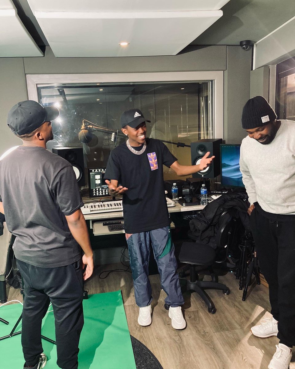 theawesomario_'s tweet photo. BIG W!🏆 I just bagged myself a deal with @adidasZA &amp; @sportsceneSA 💰🤑!! And they are ready for my next single titled "BYE BAE" 💕🩹. I just wanna say thank you to all my supporters for getting me here❤️🏆God Bless My Dreams.🙏

#explorepage #explore #byebae https://t.co/mWz8ABtNMZ