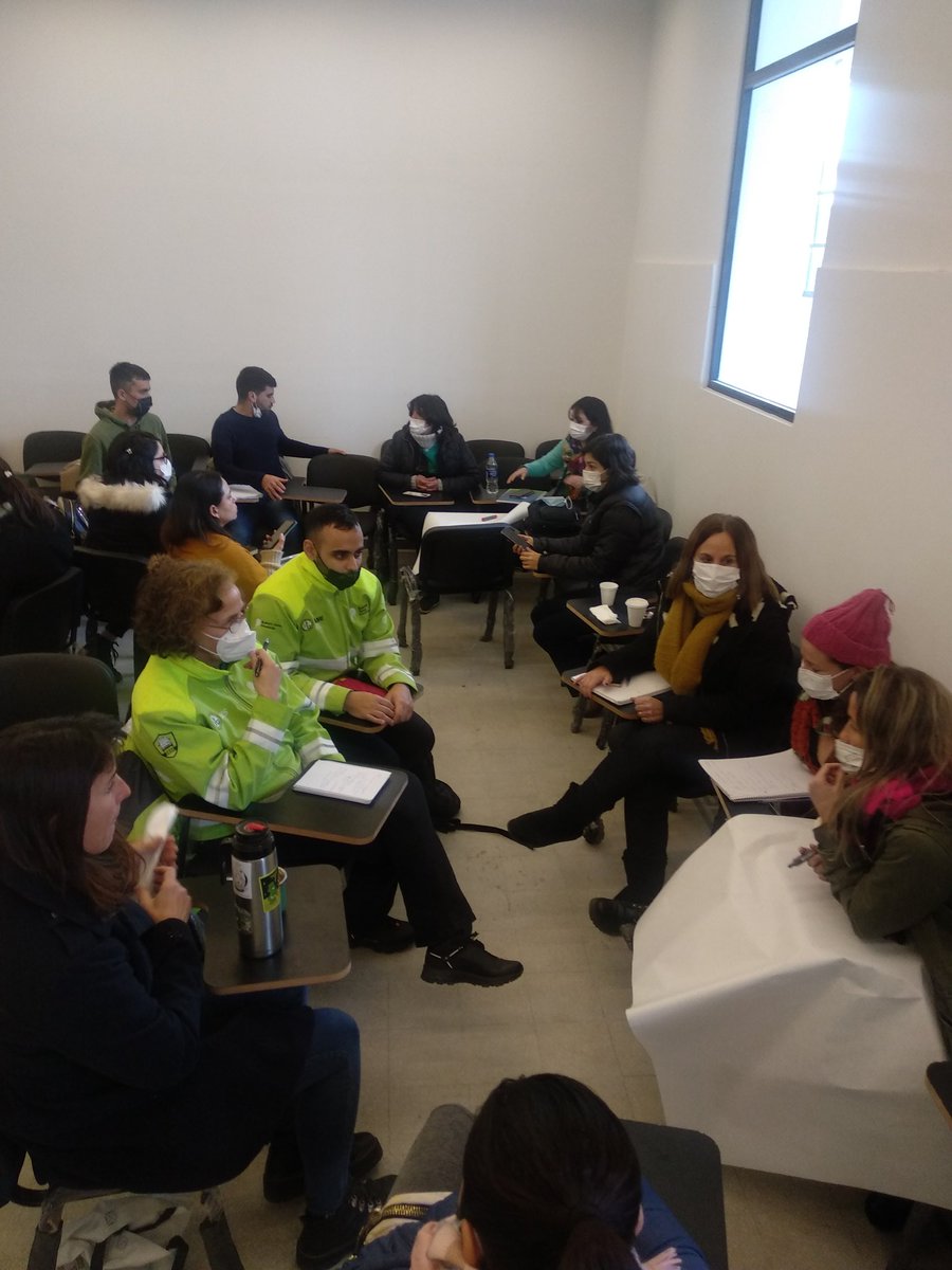 EmergenciasB's tweet photo. Iniciamos los
📣 Ciclos de Conversatorios "Prevención de las Violencias en el ámbito de la salud"

@SaludBAP 
@HospitalesBAP 
@redesyregiones 
@RegSanXI 
@Cucaiba 
@hzeceldique https://t.co/n9WrhNDEpr