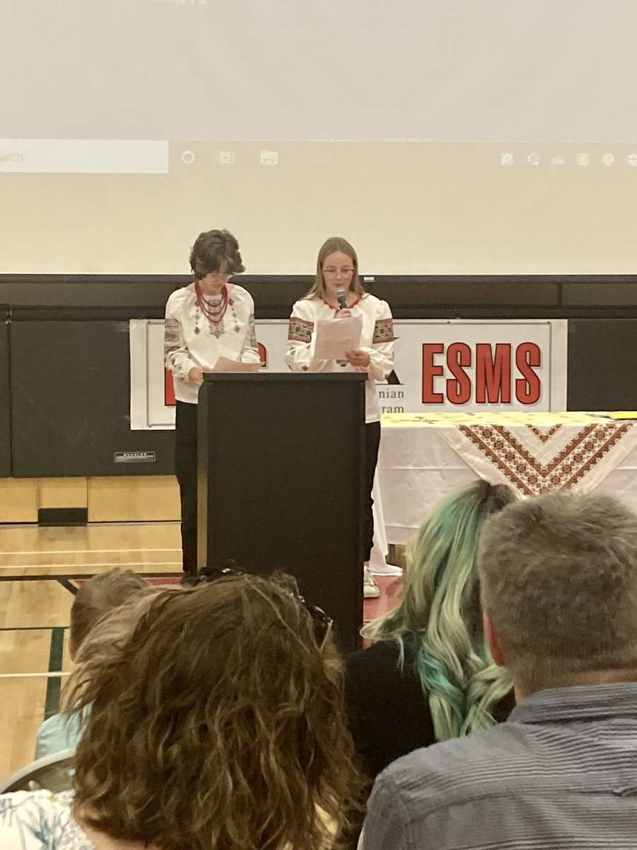 LordSelkirk_SD's tweet image. It was a very special day for the Grade 6 Ukrainian Bilingual students from ESMS!  They participated in a farewell assembly and celebrated their time spent in this amazing program.