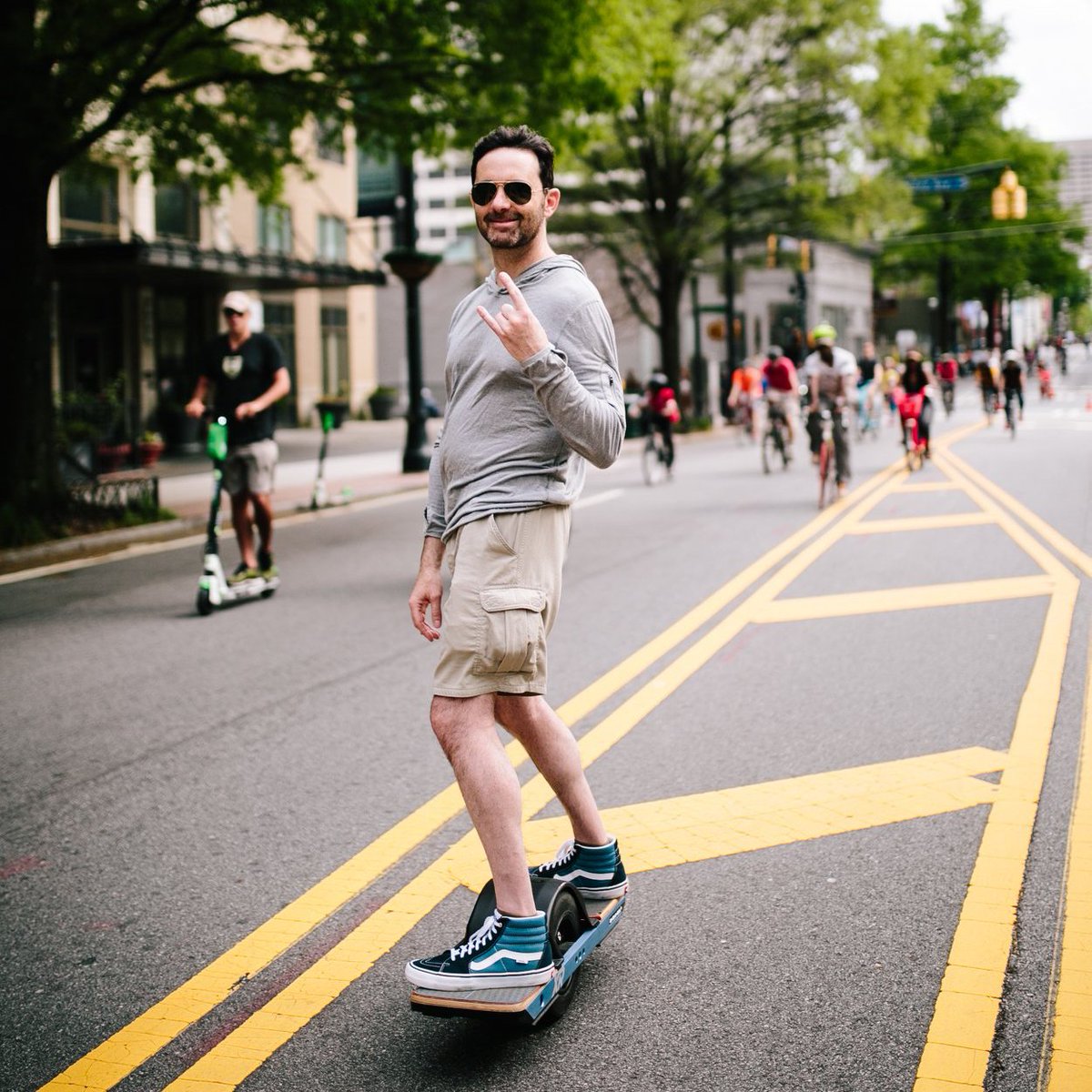 It's official: Atlanta's 2023 fiscal year budget includes funding for Atlanta Streets Alive! 

A big thank you to the @ATLCouncil and @AndreforAtlanta for bringing us one step closer to our goal of monthly activations on Peachtree Street. #StreetsAlivePeachtree

♿👟🚲🛴🛼🛹