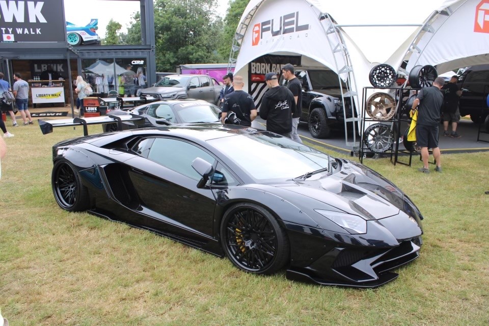 Our specialist motor team had a great first day at the Goodwood Festival of Speed, alongside luxury vehicle specialists GVE London. If you’re planning a visit to Goodwood, then come and see us at stand 216-221 where you can also admire a Bugatti, Ferrari F12tdf and Aston Martin!
