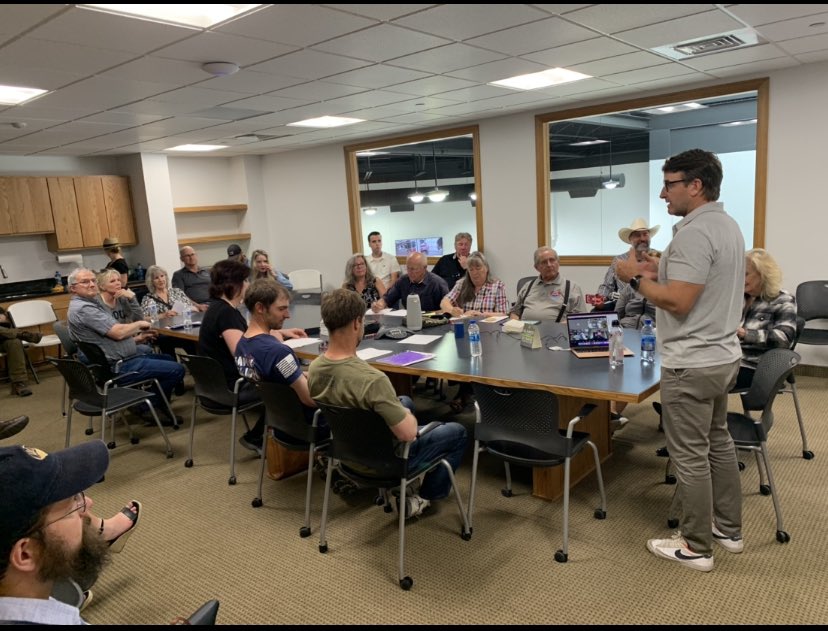Great night with <a href="/SidekickHQ/">Campaign Sidekick</a> and <a href="/drew_ryun/">Drew Ryun</a> training Montana Volunteers on the importance of Voter Contact! #LeadRight #GOP #mtgop