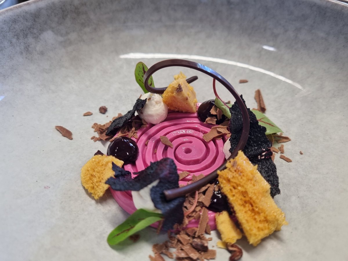 Devon_Wright tweet media