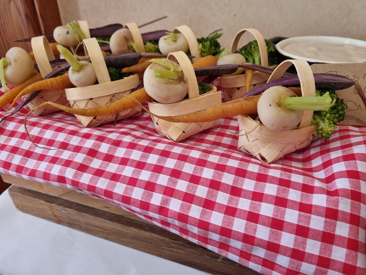 Devon_Wright tweet media