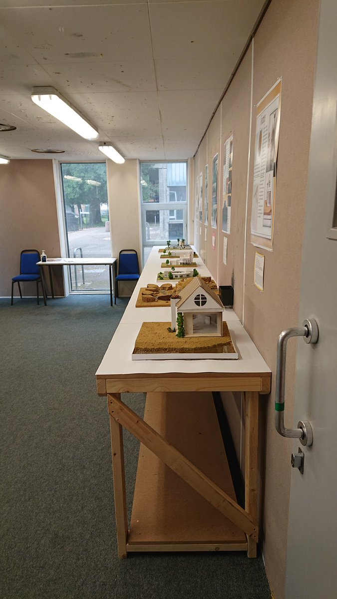 AndyMDavies's tweet photo. A fantastic end of year exhibition celebrating this year's wonderful students that have archived so much in a very difficult year. @Chi_College #ADM #Chi_college #thefutureistheirs https://t.co/m77ksEm1FQ