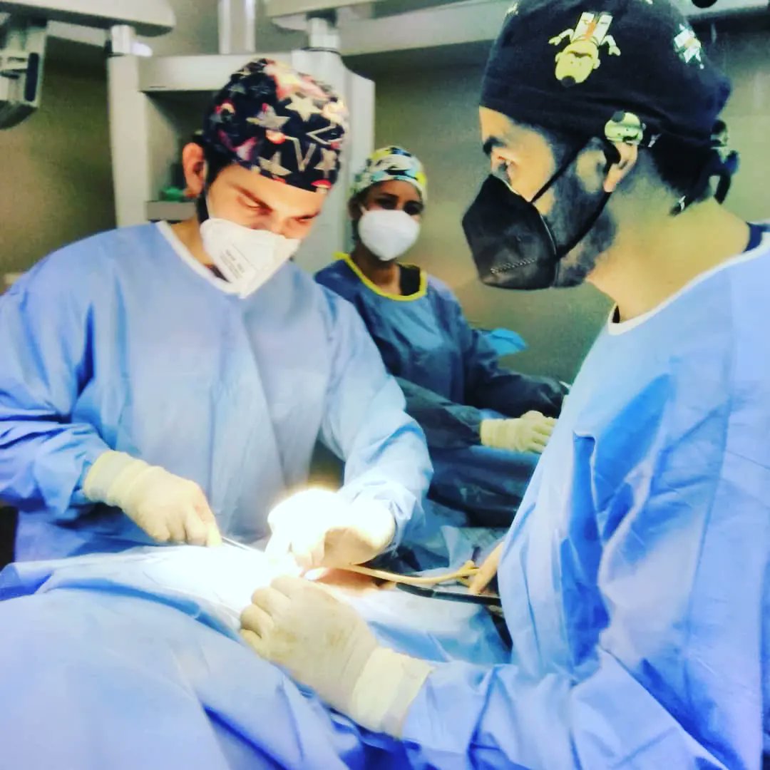 Sahumve's tweet photo. Activo en el @Sahumve el “Plan Quirúrgico Nacional” este #23dejunio, se realizaron 14 cirugias de cataratas, Servicio de Oftalmología, en el marco de la Misión Milagro, Servicio de Urología 4 casos: crecimiento prostático, estrechez de la uretra y 2 por litiasis urinaria. https://t.co/ptQIPWiRrC