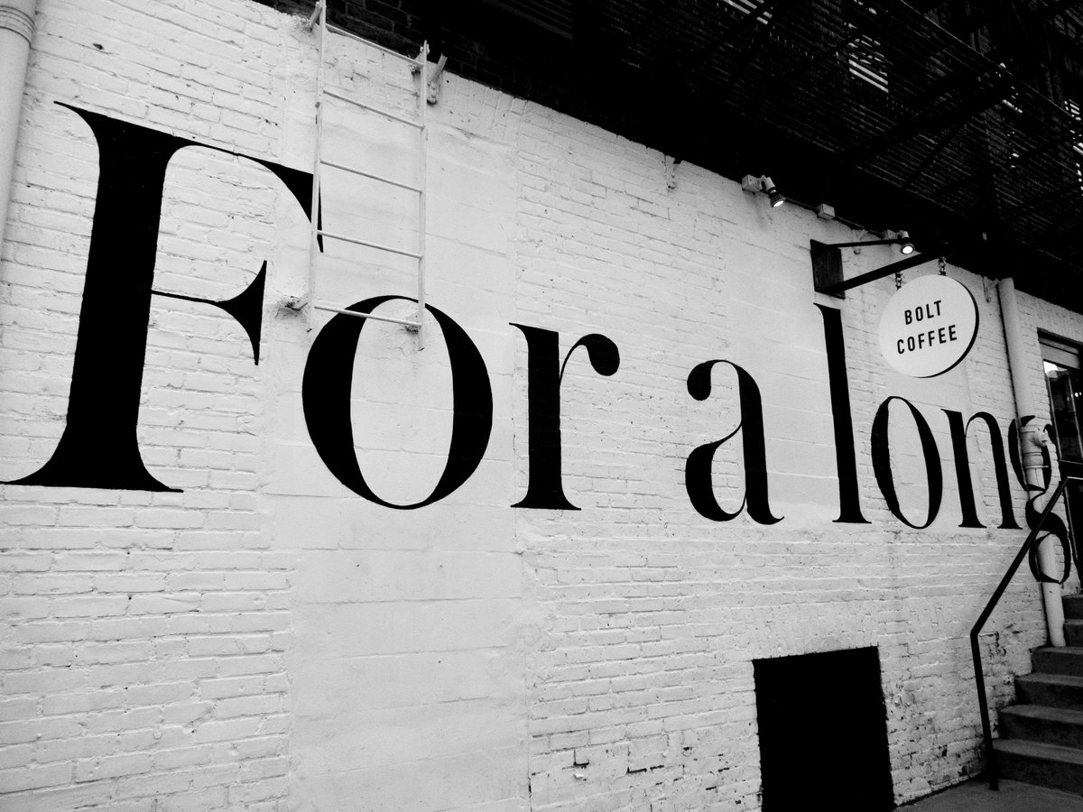 ElleVigBusiness's tweet photo. A language in Silver... https://t.co/kaXmSpAtdz