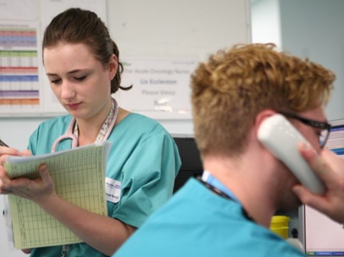 We cautiously welcome this announcement from the BMA although we do have concerns that it fails to mitigate the immediate financial impact to some trainees in the middle of a cost of living crisis

bma.org.uk/news-and-opini… 

<a href="/TheBMA/">The BMA</a>