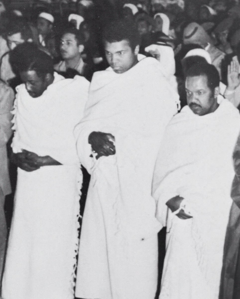 kindaaharam's tweet photo. At the time he was part of the Nation of Islam, and then later reverted to Sunni Islam.

May Allah grant him the highest of ranks in Jannah. https://t.co/VG7iPgjh0j