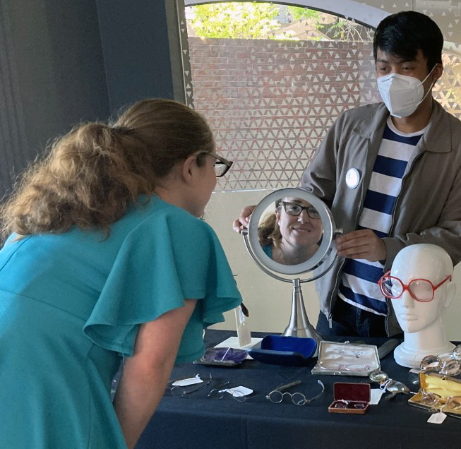 museumoftheeye's tweet photo. New Event Alert: #spectacularspectacles from the touch collection!
Join us at 2:00pm Thursday through Sunday and try on a pair of historical glasses while you learn more about the fascinating history of vision correction. #museumoftheeye #handson https://t.co/J8fPK3qUMV