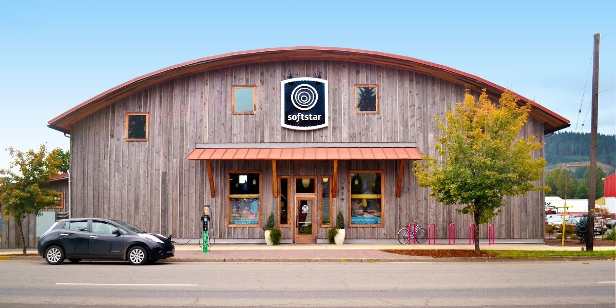 softstarshoes's tweet photo. Do any of our followers remember the original "rainbow building" in Philomath, Oregon? This iconic building was a former roller rink in the 1970s before it closed and became a flea market. Now, after a full makeover, it hosts our beautiful workshop and showroom! #throwbackthu... https://t.co/mDgSkv6IZH