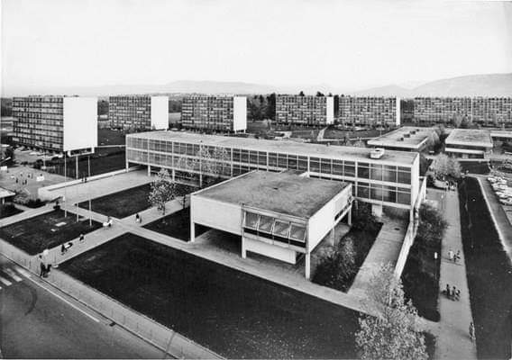 areasvellas's tweet photo. The École des Boudines #school, 10 rue des Boudines, Meyrin, Geneva...1962-64
by Georges #Addor and Associates...
#architecture #arquitectura 
https://t.co/Fv0K7C5BWd https://t.co/ubByUWndeZ
