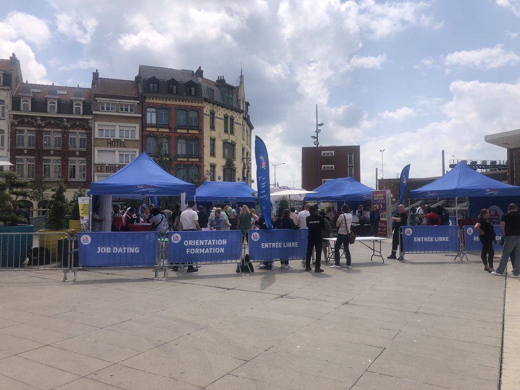 Brahim HAMRA (@brahim_hamra) on Twitter photo En direct de la place de l’emploi <a href="/Dunkerque/">Ville de Dunkerque</a> déjà de nombreux visiteurs et le 🌞 est au rendez-vous @SophiePalisse @FredericDanel <a href="/SeverineDelong/">Delong Severine</a> En direct de la place de l’emploi <a href="/Dunkerque/">Ville de Dunkerque</a> déjà de nombreux visiteurs et le 🌞 est au rendez-vous @SophiePalisse @FredericDanel <a href="/SeverineDelong/">Delong Severine</a>