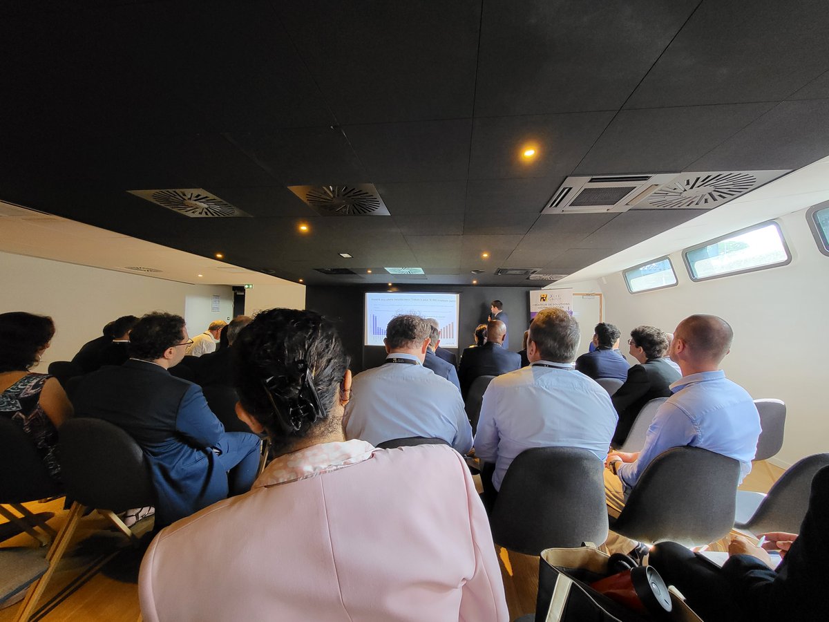 ParisMaverick's tweet photo. Merci @Klee_Group de nous avoir convié à cette matinale partenaire consacrée à l'#innovation ! ☀️ 🤩 #transfodigitale #conseil #klee https://t.co/zJe3Yghb27