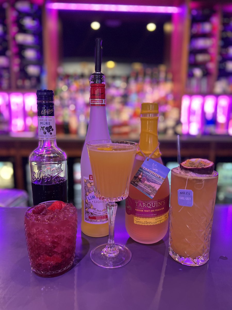 62 The Bank & Bar 62 tweet media