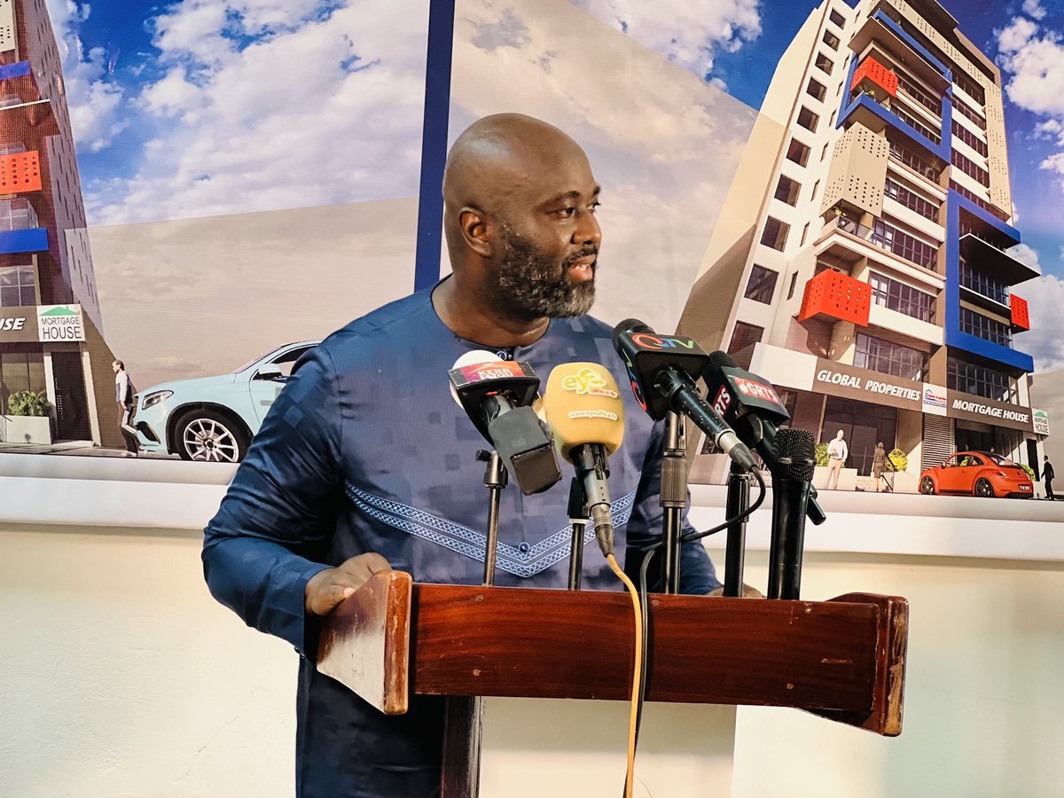 saul_frazer's tweet photo. Today, after 15 years in business and being a top company in the #realestate sector, I am proud to launch the head office of #GLOBALPROPERTIES, an 11 Storey office complex that will host the headquarters of Global Properties and other commercial entities.

#SaulFRAZER #Gambia https://t.co/SsOegDobRG