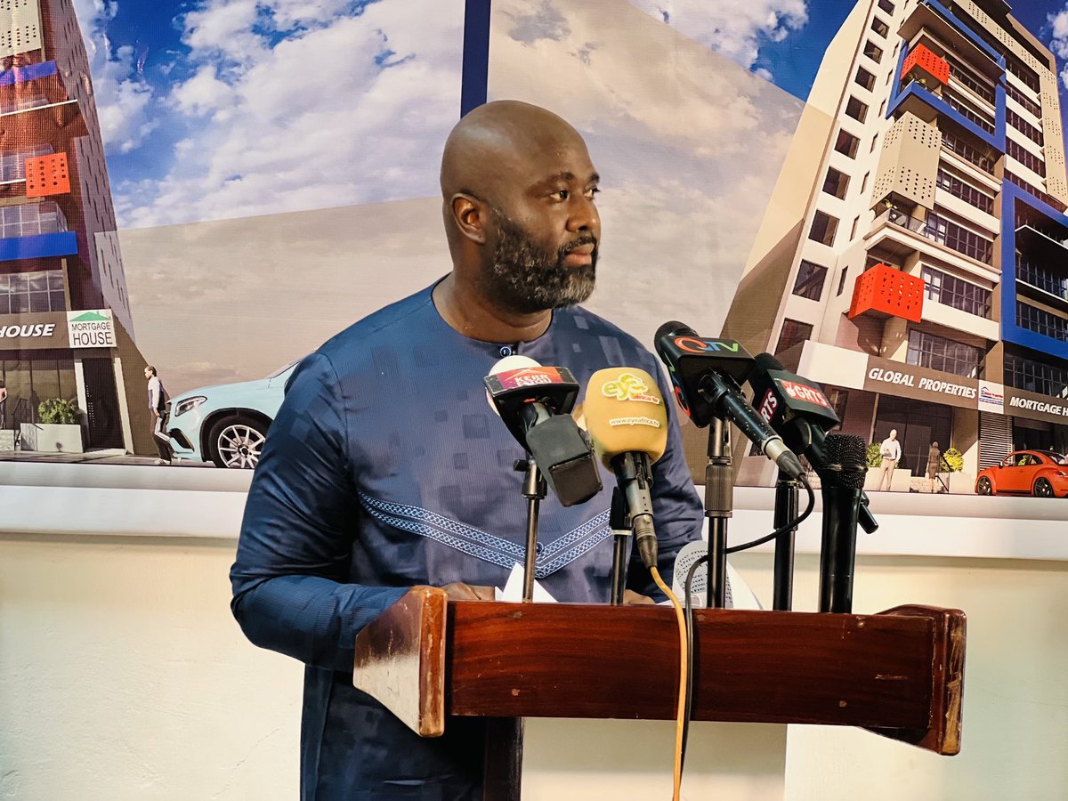 saul_frazer's tweet photo. Today, after 15 years in business and being a top company in the #realestate sector, I am proud to launch the head office of #GLOBALPROPERTIES, an 11 Storey office complex that will host the headquarters of Global Properties and other commercial entities.

#SaulFRAZER #Gambia https://t.co/SsOegDobRG