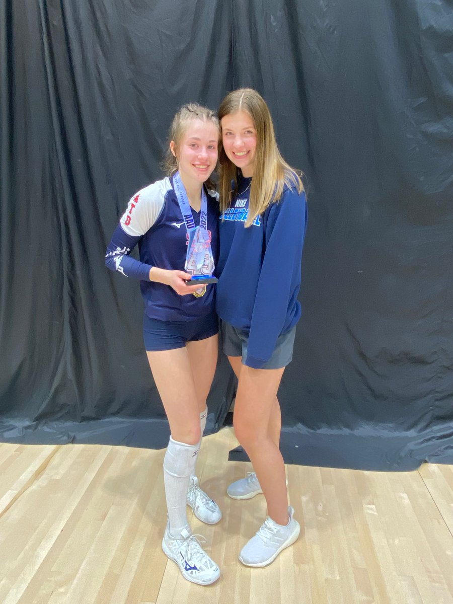 pnhsvb's tweet photo. 🎉CONGRATULATIONS🎉 Lauren Jansen,Tori Bouska,Coach Matt and their team on WINNING the 17 Club AAU National Championship!

Their team was named 17 Marshall in honor of Coach Tracey. Only fitting that a few Tigers take home the first National Championship with that team! https://t.co/iwnslWjCsD