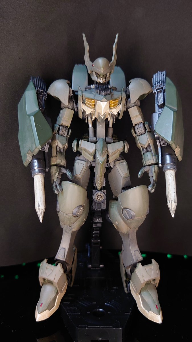Foosan10's tweet photo. HG 鉄血のオルフェンズ ガンダムネビロス ASW-G-24
初ミキシング
・ガンダムウヴァル…全体
・ガンダムルプス…胴
・ガンダムヴィダール…脚・背
・ケンプファー…頭
・ファントム(パトレイバー)…背
・その他…武器等
作品に出てきそうなイメージで作製 https://t.co/XlTjYYX7fB