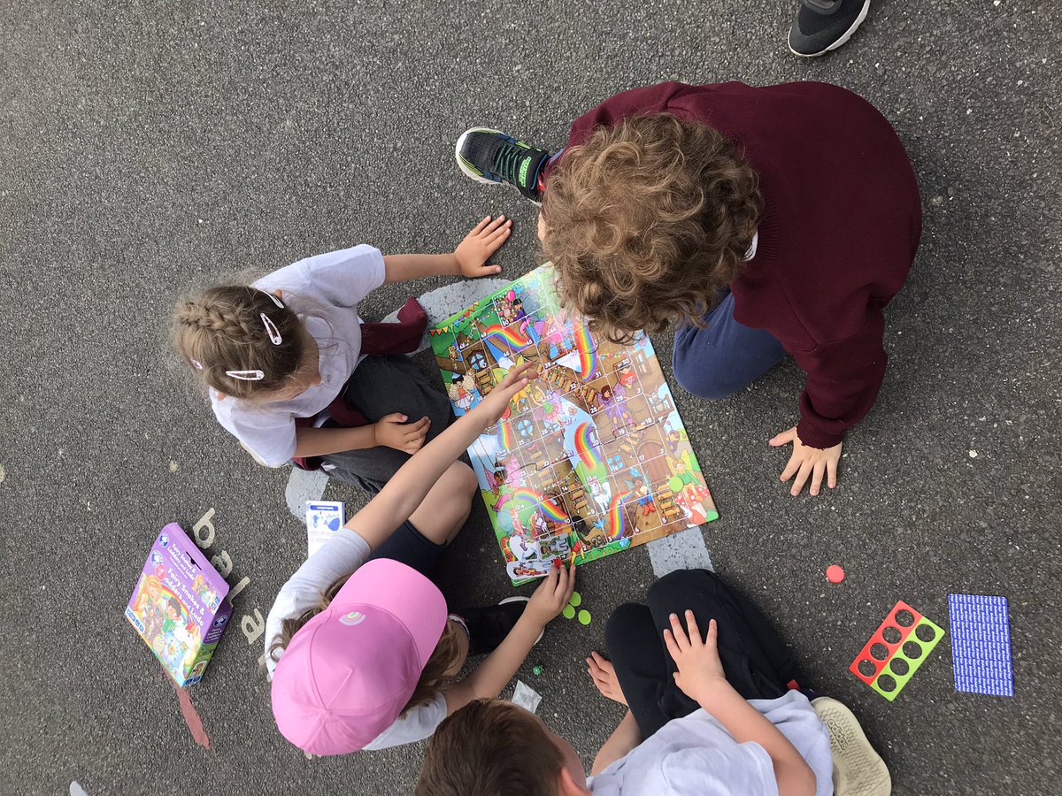 AmandaHanrahan5's tweet photo. We continued well-being week with some board games today 😊@BallaghkeeneNS https://t.co/lhi3IE8E8m