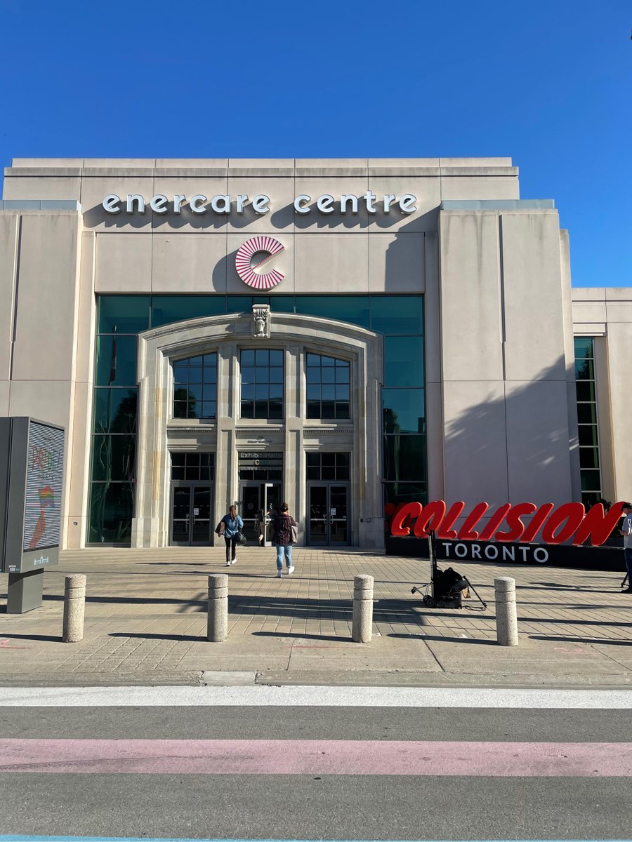 Smartbin_'s tweet image. Good morning! We are exhibiting all day at Collision at booth 3724… Come by and say hi!👋🏻