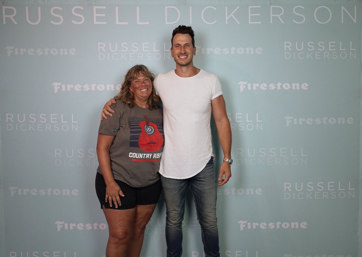 kidrock1969's tweet photo. @russelled Any show we get to see you at is my favorite!! #RDFAM https://t.co/ahW66jmMMd