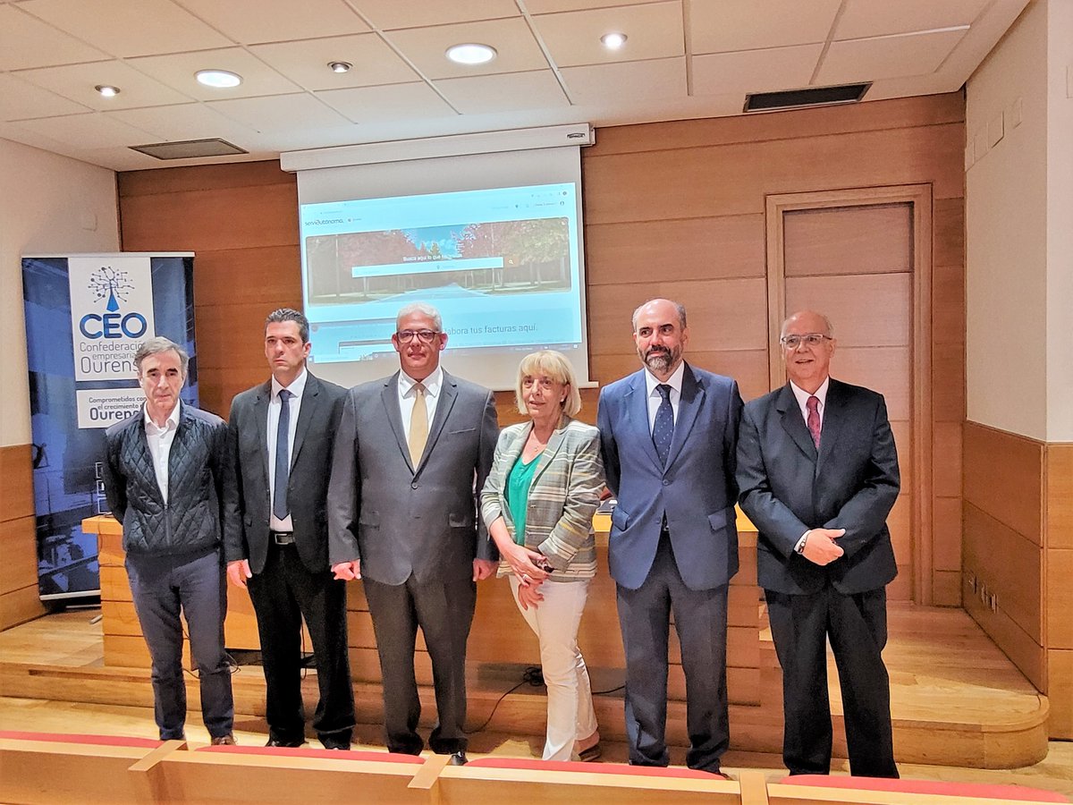 CEO_Ourense's tweet photo. #serviautónomo funciona como una auténtica #oficinavirtual para el autónomo y un completo buscador digital de profesionales para el cliente. Más de 70.000 autónomos en España ya se han registrado gratuitamente. Hoy fue presentada en la @CEO_Ourense 
📌https://t.co/rrLYsgGbFq https://t.co/1bqjoIEaZL