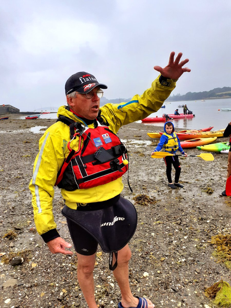 180 écoliers en plein challenge nautique à Rostiviec (Loperhet). Ils bouclent leurs 8 séances d'initiation au nautisme que nous organisons, en partenariat avec l'Education Nationale et les centres nautiques des Alligators, de Rostiviec et de Moulin Mer.  
ow.ly/PvcF50JFCFw
