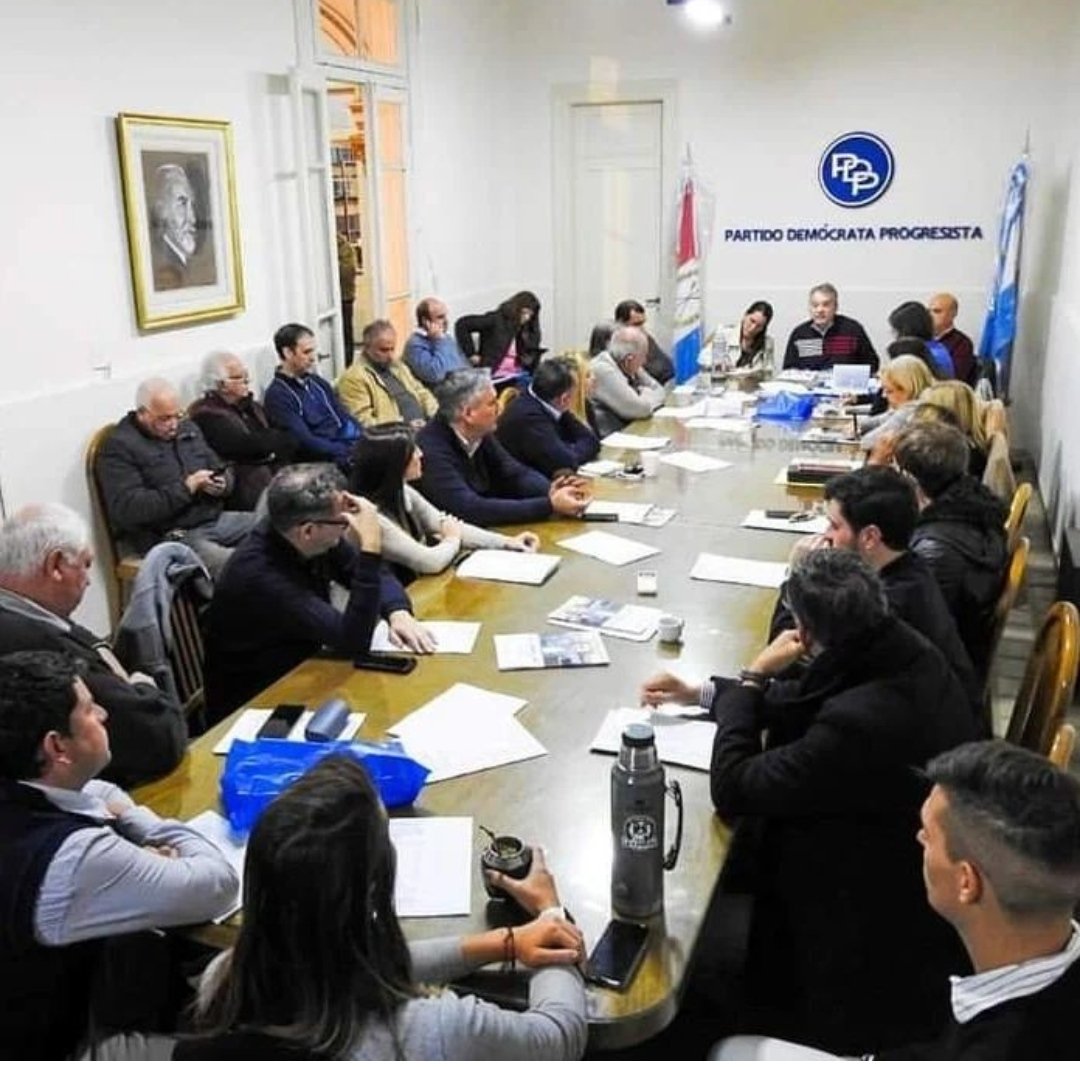 gabrielrealpdp's tweet photo. 🔵 PDP DE LA PROVINCIA DE SANTA FE: RENOVACIÓN DE AUTORIDADES PARA EL PERÍODO 2022 - 2024 🔵
🔹 El #PDPSantaFe renovó su Junta Ejecutiva Provincial para el período 2022/24, con la presentación de una única lista para las elecciones de este año.
Nota⤵️
https://t.co/vyuORrKcsQ https://t.co/TgRaf9YKMK