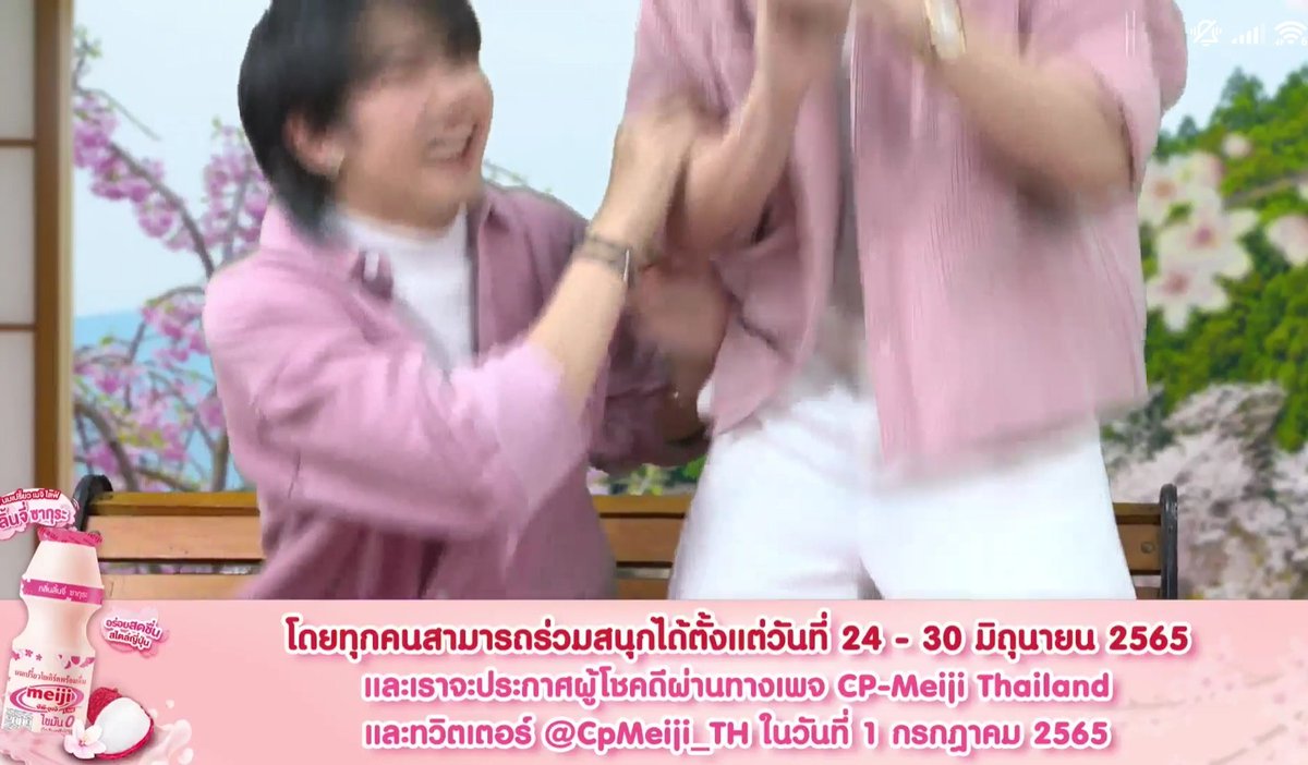 tintinmaikinpuk's tweet photo. รูปว่าดีใจแต่นั่งก่อนเบิ้ล
#MeijiLivexBibleBuild https://t.co/DTNlZ2ChAr
