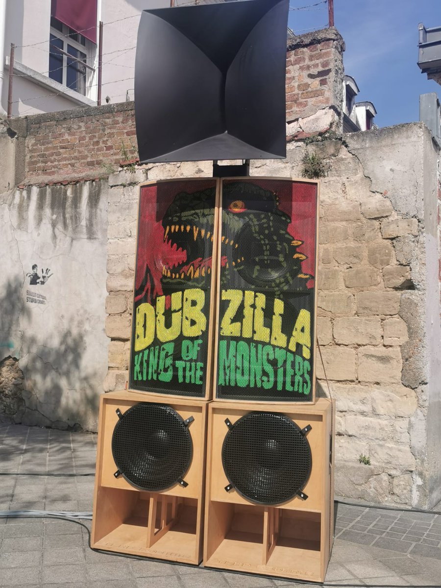 DubzillaM tweet picture
