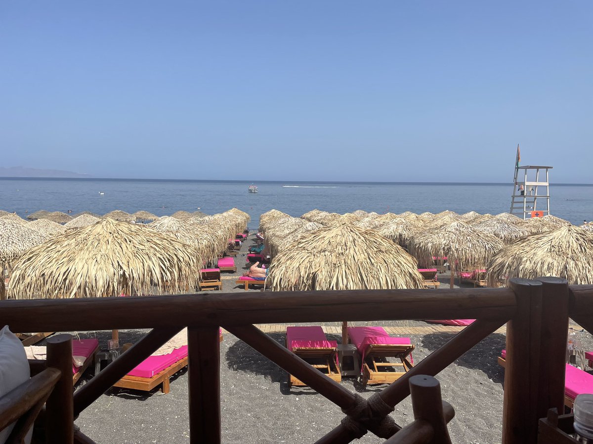 evanslis456's tweet photo. Fabricant Bay, Santorini https://t.co/httujZJaHe