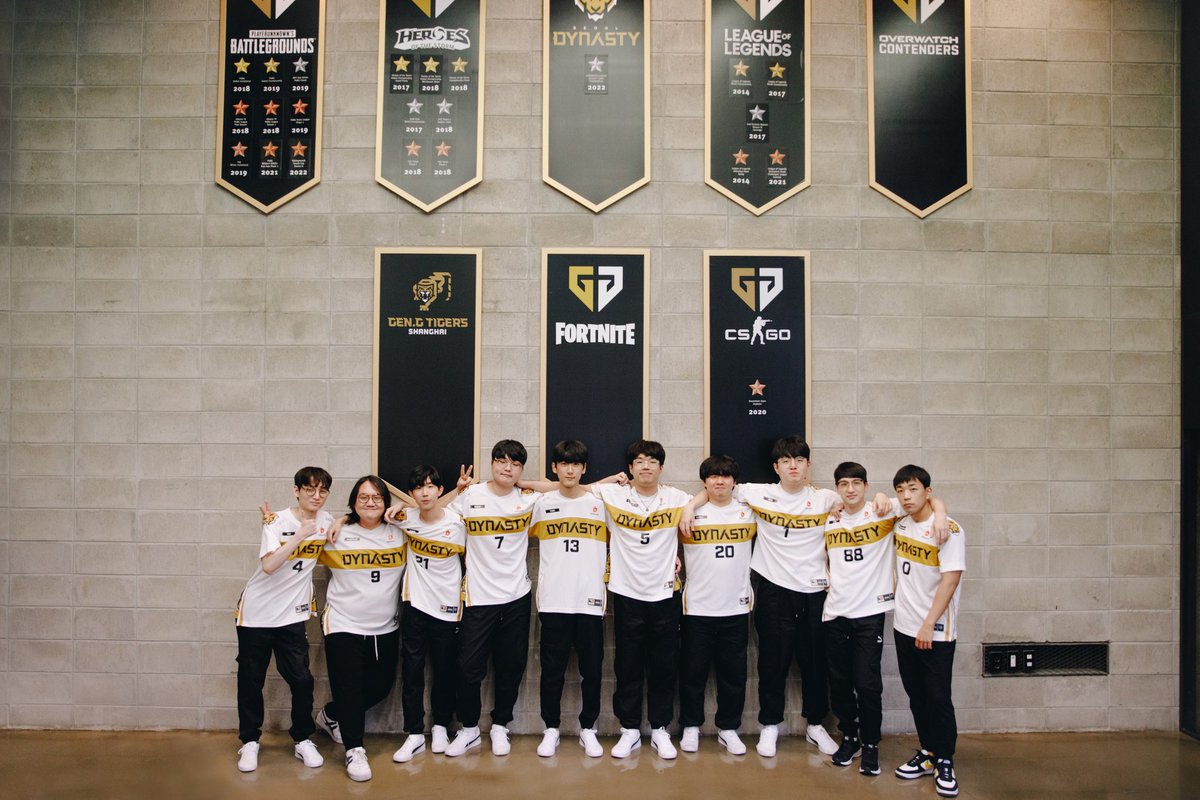 MMAinEsports's tweet photo. 드디어 별 달았습니다 ! 함께 이뤄낸 우리 선수들 스태프 너무 고맙고 다음목표는 🏅🏅 !! https://t.co/YQ9S5TU8Vo