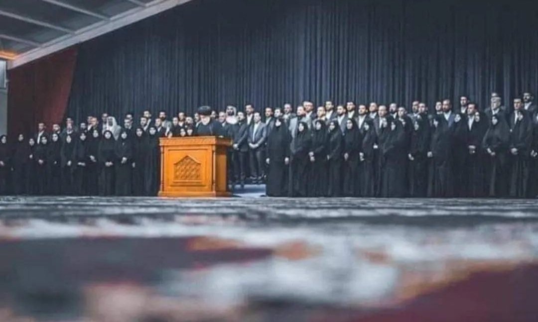 Mostafa313g's tweet photo. في حديث دار بين أمير المؤمنين علي عليه السلام ومالك الاشتر في معركة صفين حيث قال مالك لعلي عليه السلام يا علي أن اتباعك صعب وآل الصدر هم الورثه لنهج أمير المؤمنين علي عليه السلام وأتباعه سوف يكون صعب أكيداً لقد عودنا الصدر القائد يخرج دائماً منتصر وخطواته مباركة وفيها كل الخير https://t.co/UsTPoYK74e