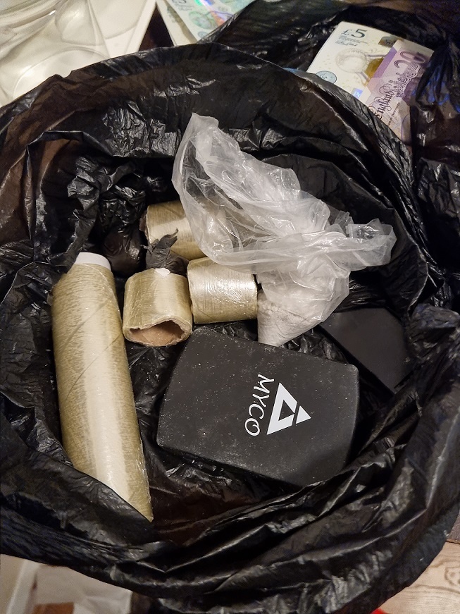 ⚖️JAILED⚖️

Following our investigation, a man has been jailed for drug offences in High Wycombe.

PC Hannah Ransome said: “The Stronghold team will continue to proactively and robustly target and prosecute offenders linked to drug-dealing."

More➡️ orlo.uk/MMdjX