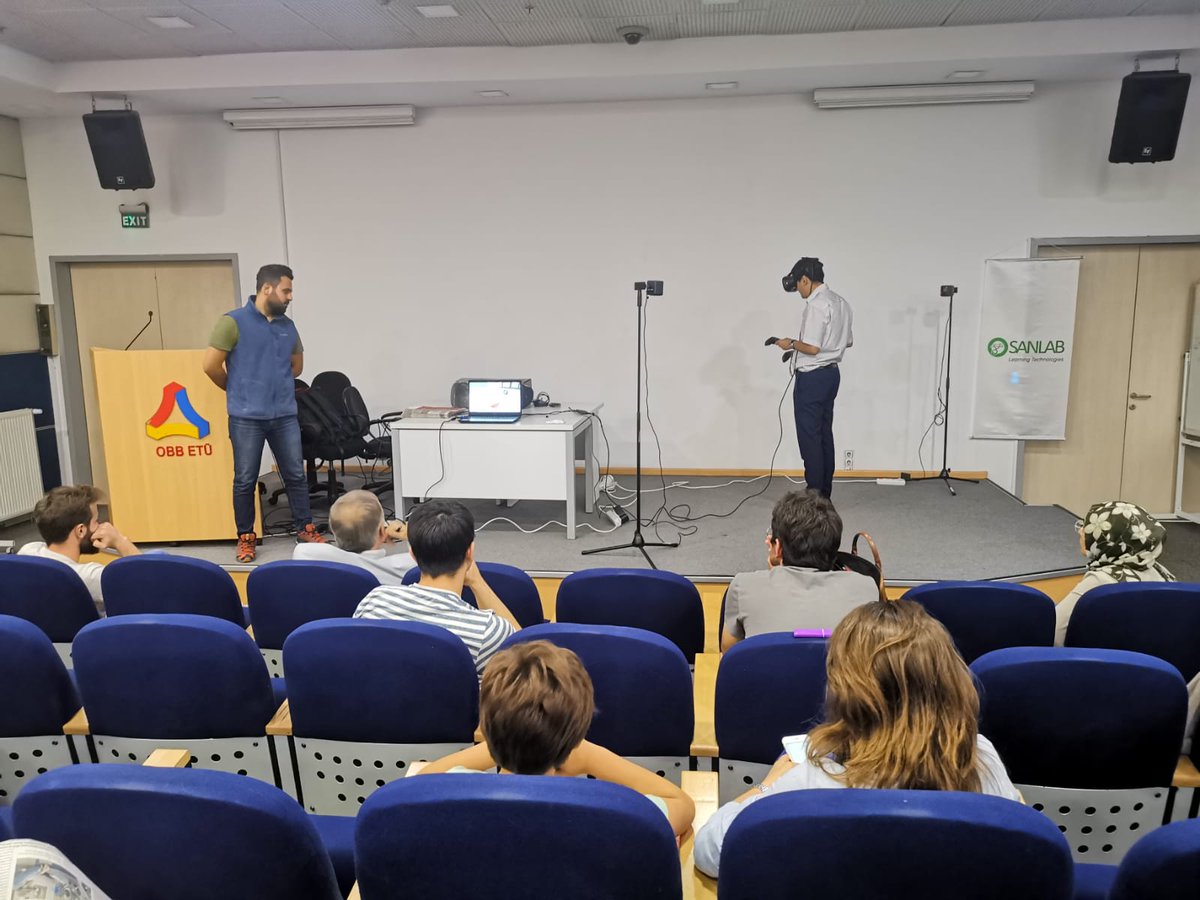 ELE 582 - Elektrikli ve Hibrit Araçlar dersimizde SANLAB firması  tarafından geliştirilen Elektrikli Araç Bakımcı Eğitim Simülatörü'nü öğrencilerimize tanıttık. <a href="/SANLAB/">Sanlab Simulation</a> 

sanlab.com.tr/ana-sayfa