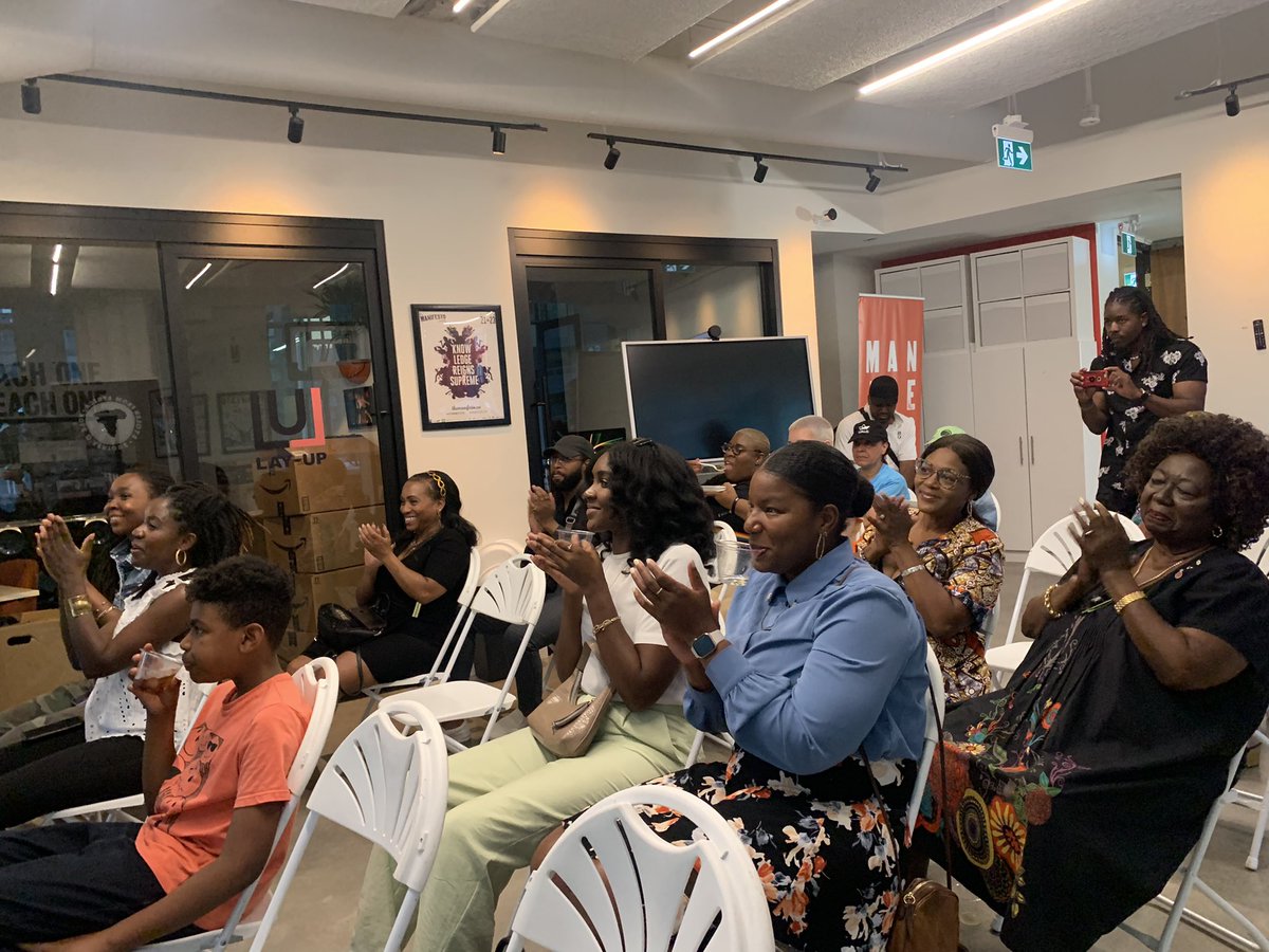 SFA_Community's tweet photo. Big shout out to everyone who came out to our Digital to Physical web3 social as we welcomed @UmbaDaima fam to Toronto for the first time !  #sfacommunity @MNFSTOTV @Logik416 @symbolik @alldaysfa  #blacknft https://t.co/r3mNjvRGyg