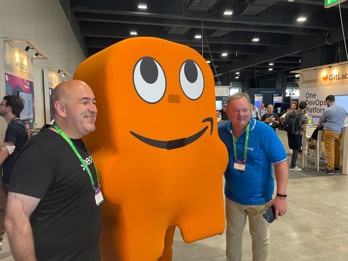 neo4j's tweet image. Yesterday was the last day of the AWS Summit Milan - Thank you for joining us around Europe!

See you in the next round :) @AWS 
#Neo4j #awssummit2022