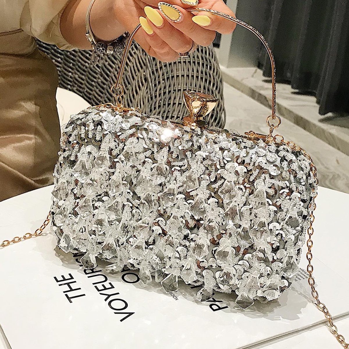 Tony_studio88's tweet photo. SHINE BRIGHT LIKE A
DIAMOND &amp;
https://t.co/pNGNBsEexv
#party bag👛
#banquet bag👛
#personalized bag👛
🛫
Shipping >>Free Shipping Worldwide. https://t.co/r6UXiRqYmG