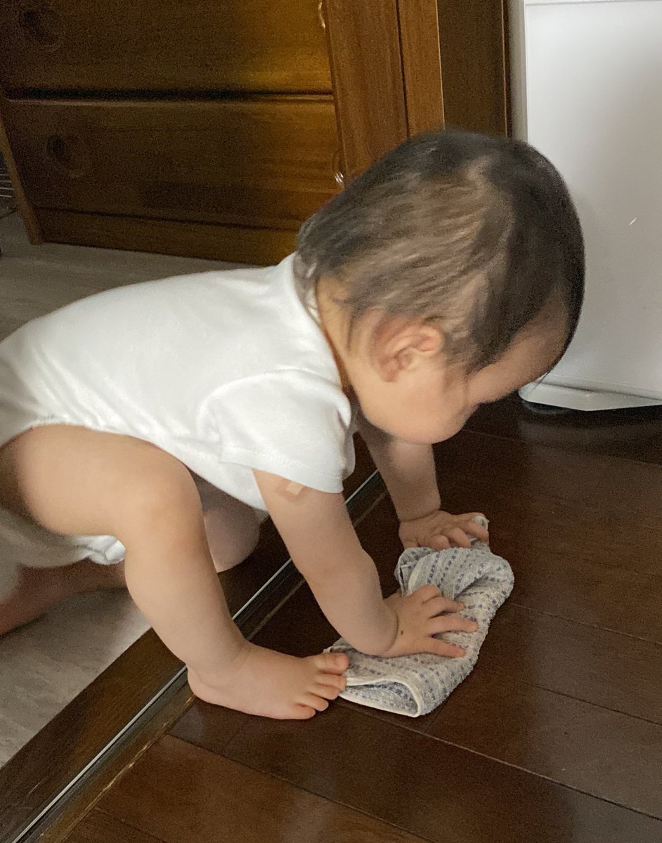 R0531_'s tweet photo. このはげちゃびんが、1歳になり自分で掃除もするように！！！
拭き残しありましたか…すみません… https://t.co/ZmdTM1sumK