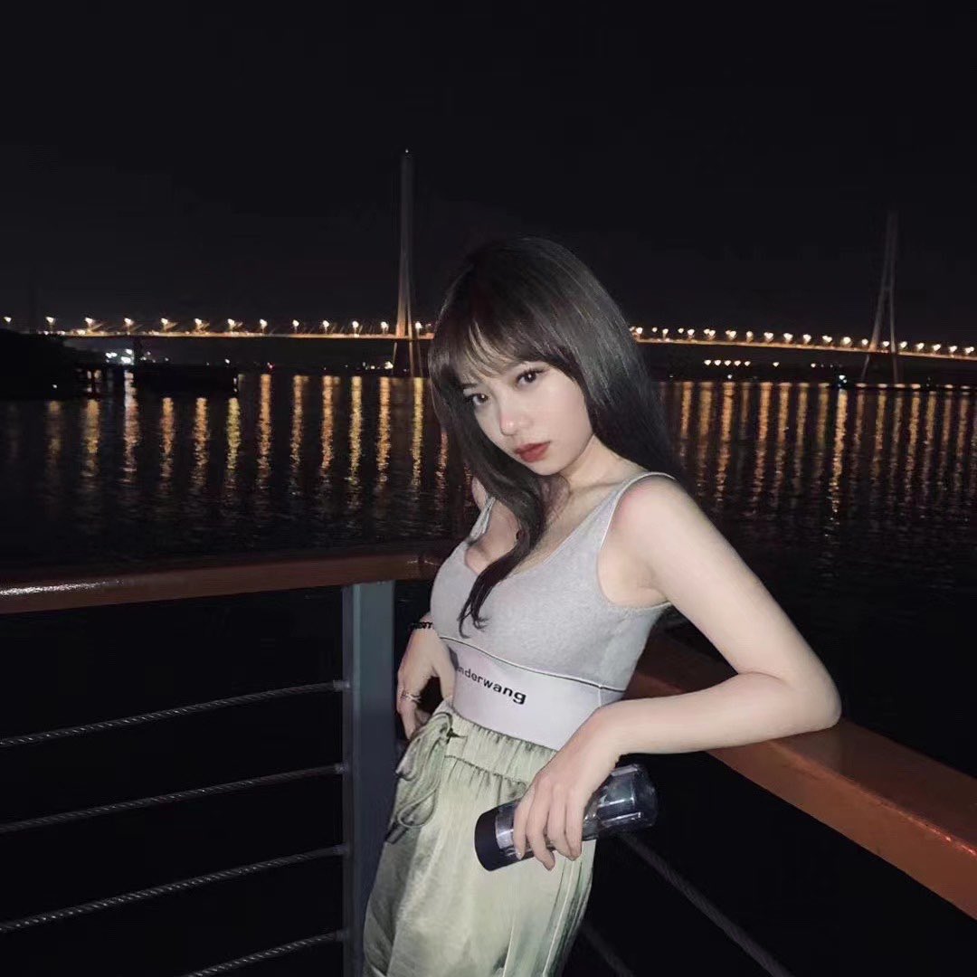 跟风相亲。合适闪婚，介绍成功平摊完损失我从老公资产里抽一套一线城市房产送给家人💕

请给我介绍这种温柔善良男孩❤️👇🏻

不用早安晚安💛
年龄20-80
了解web3领域 懂投资
婚后一起平摊我的亏损

人间有真情，韭菜要团结❤️