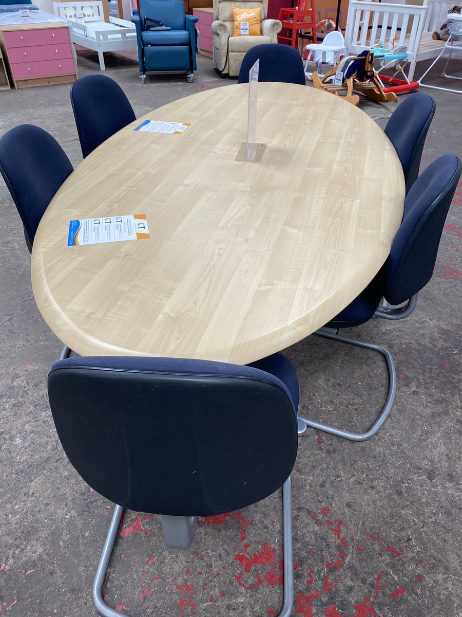 CtWolverhampton's tweet photo. CTFurniture  West Midlands have large amounts of Office Furniture looking for be homes. Desks, Pedestal’s, Storage units, Operator Chairs, Boardroom Tables and Chairs. All at unbelievable prices. Call us on 01902 496010 https://t.co/JRIc9YwPTh