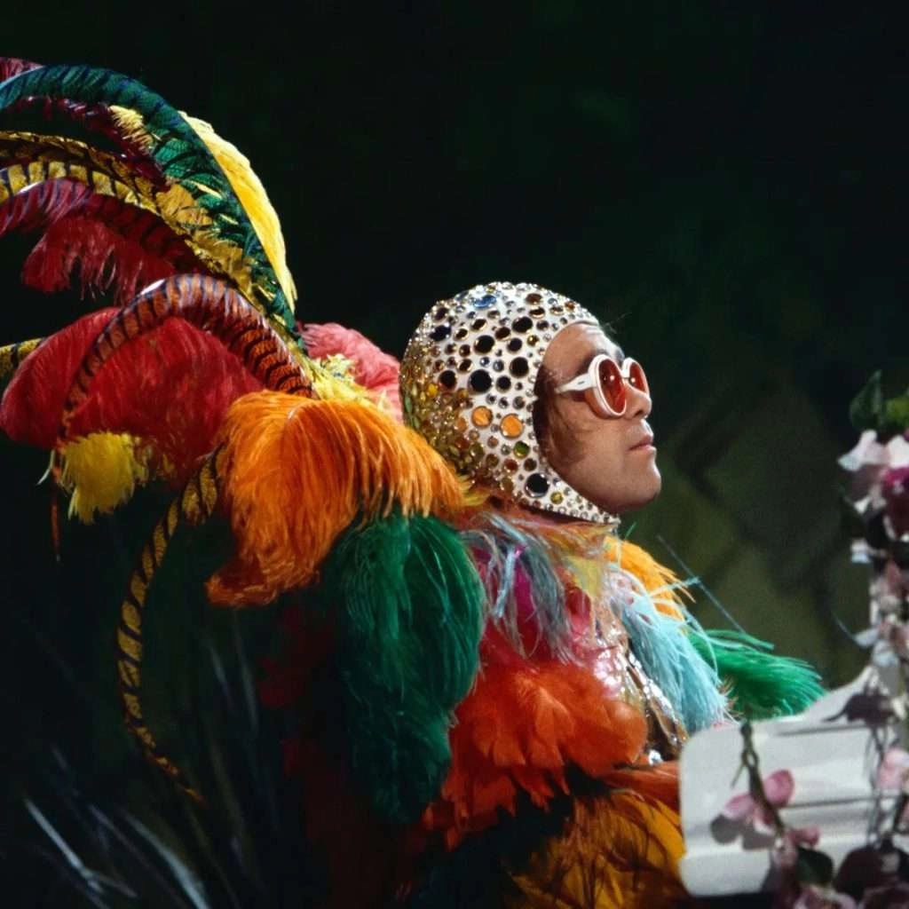 Bungle20120's tweet photo. Hi guys. I have two tickets for Elton John tomorrow (June 24th) at Hyde Park. Both Gold Circle (standing) and £190 each if interested. Easy mobile ticket transfer and ready to go. Sold out concert https://t.co/3B5kkzxlED