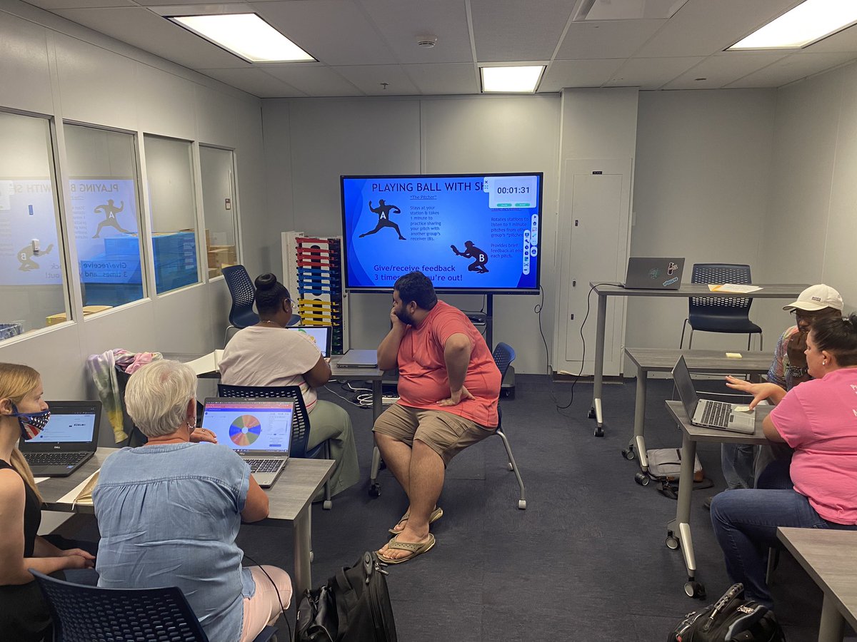 DelfredaC's tweet photo. Jefcoed DLCS Teacher Advisory Committee Day 3! #JEFCOEDTECH #Jefcoed https://t.co/pVj9gWq5Dq