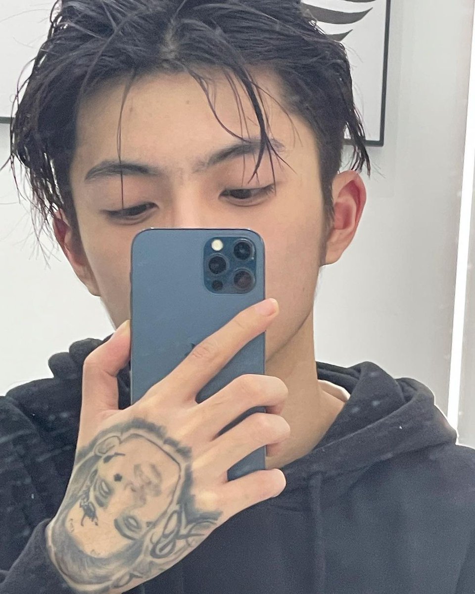 drcchen_archive's tweet photo. 2022.06.21丨 #Drcchen update Instagram
“ ✂️ ”
https://t.co/RSbJ8UewOQ
#陈俊豪 #ChenJunhao https://t.co/CFx1pWLCIv