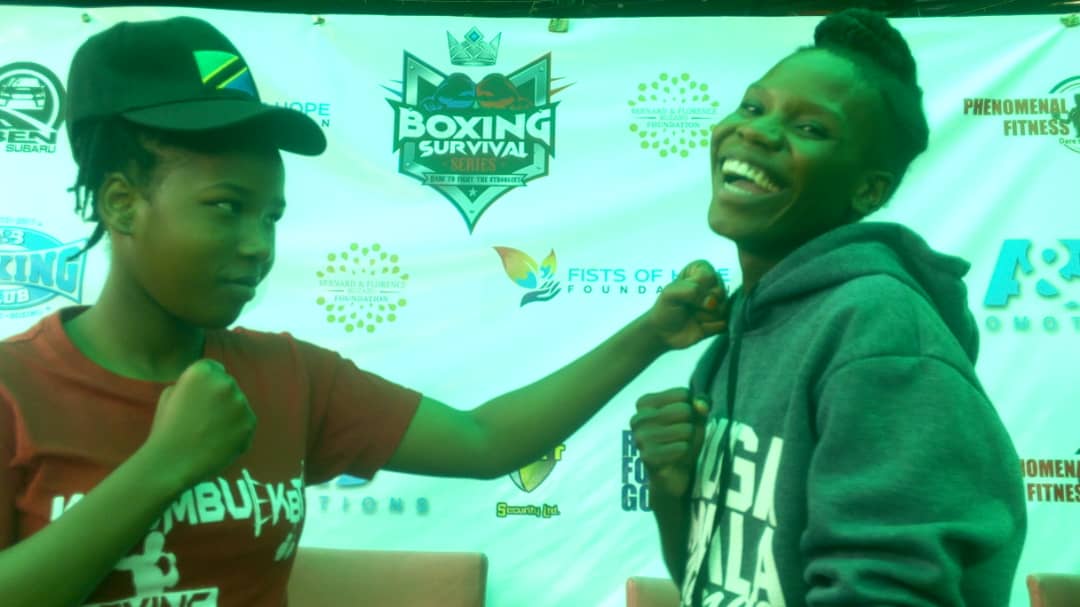 Kthyln1's tweet photo. Boxing isn't war: Nanziri faking her opponent before she smashes her tomorrow https://t.co/eQuQGZxFBL