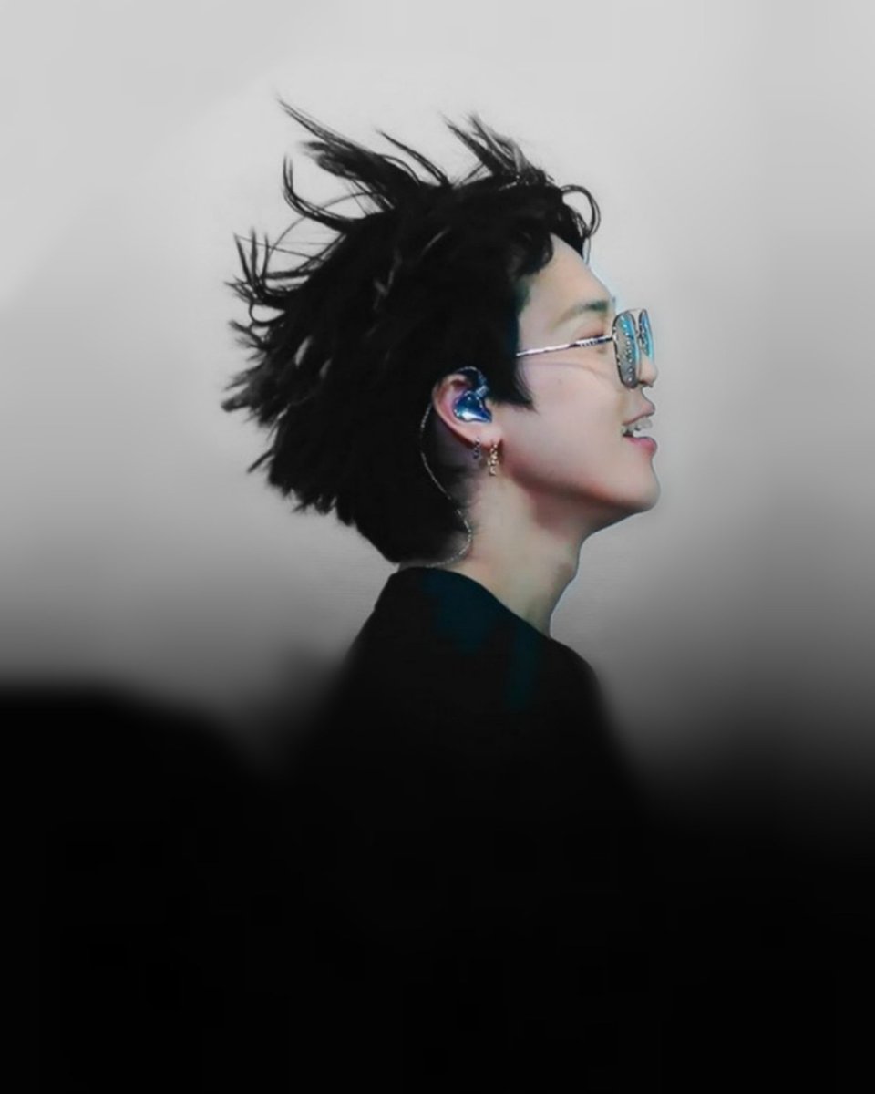 Jiminstar07's tweet photo. 나만의 butterfly 🦋 

Just like the stars shining bright #WithYou by #JIMIN #BTSJIMIN of #BTS     ( @BTS_twt ) https://t.co/060X3DzM1g