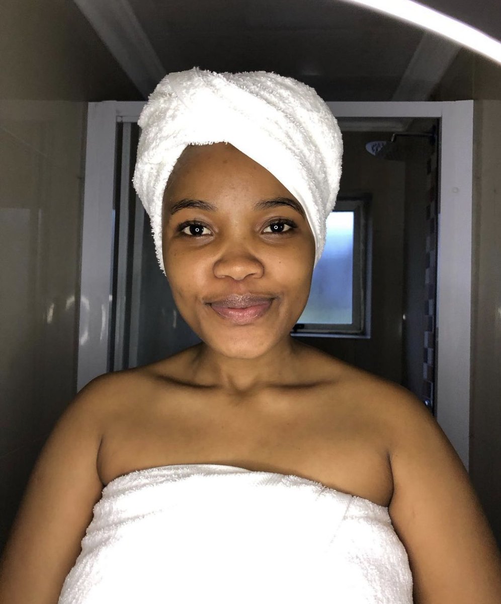 PortiaM_Skin's tweet photo. Are you glowing too?✨🥰
Share your picture below 👇 and spread the glow with us🌺
#sharetheglow
#pmsquad
#refusetoglowalone
#portiamskincare
https://t.co/qHZhwHbIgO https://t.co/fNd9DJEXEl